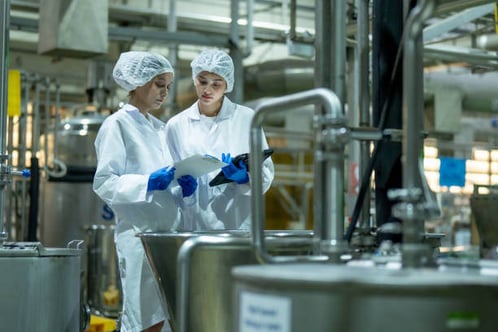 Harnessing Data and Smart Manufacturing in Food and Beverage Production-PlanetTogether