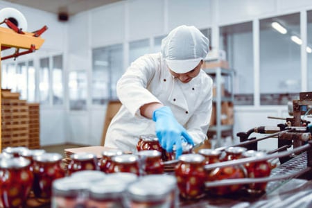 Optimizing Inventory Management in Food and Beverage Manufacturing: The Power of Integrating PlanetTogether with ERP Systems